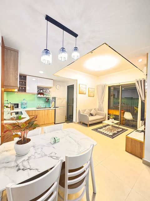 A Cozy Masteri near Landmark81 have dryer pool gym