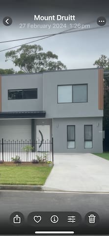 Quiet Spacious Family House Mount Druitt