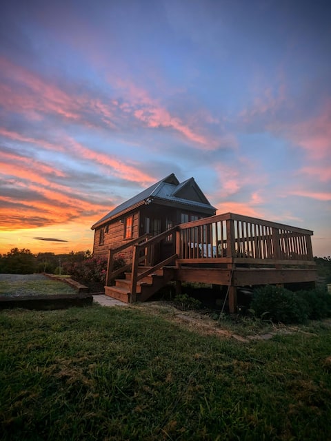 Peaceful Tiny Home with
Scenic View
