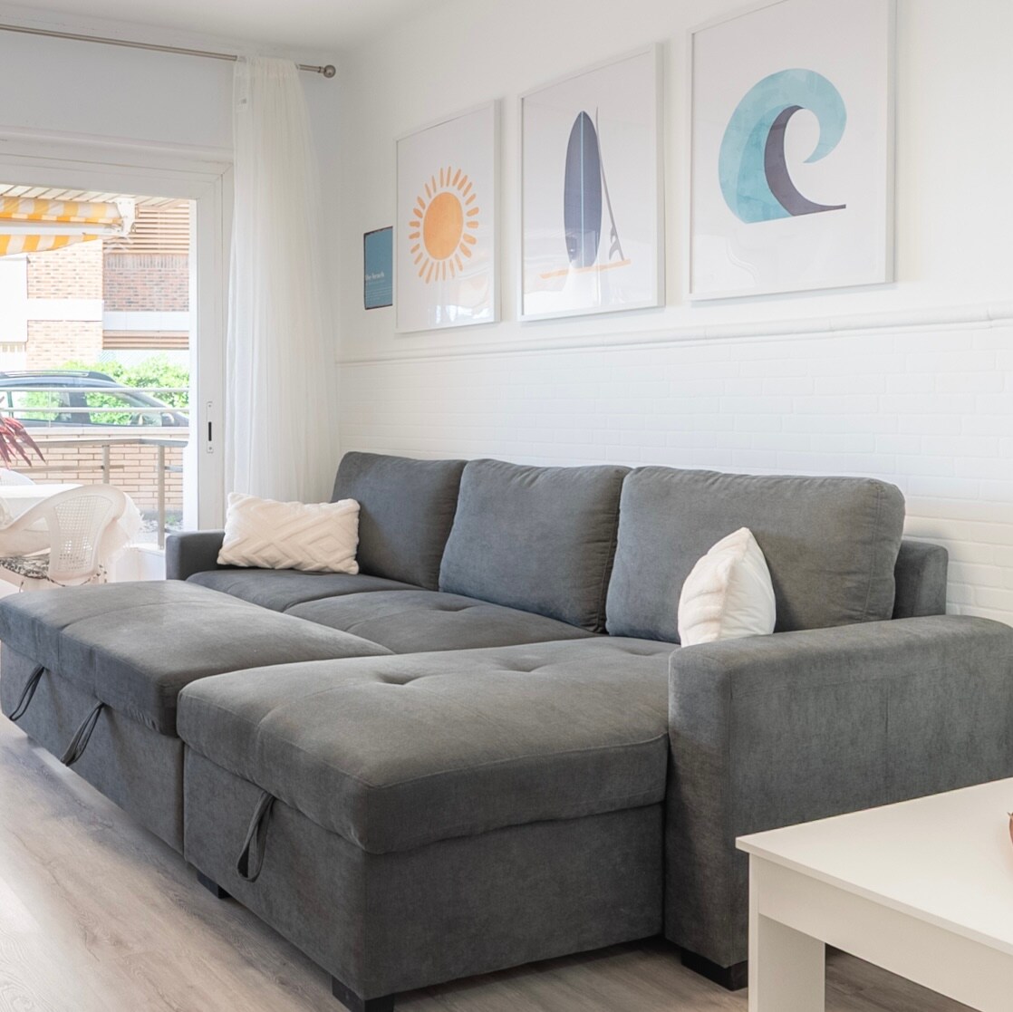 Airbnb con mejor rendimiento: Memling front line beach apartment en Cambrils