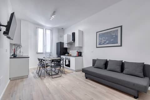 Carbonara Luxury Suites - Top Floor (Elevator)