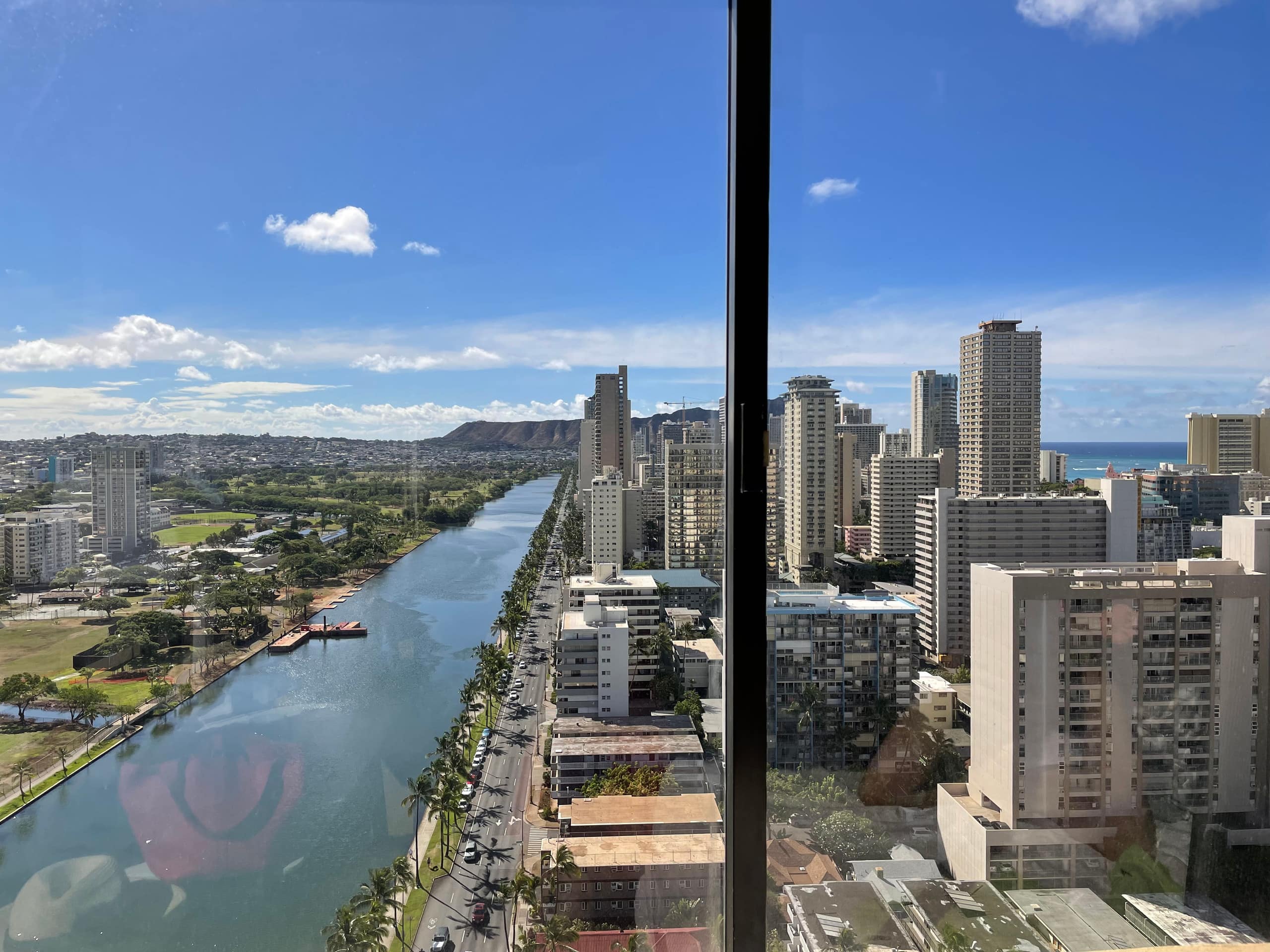 29th FL 2BR/2BA • Ocean & Diamond Head View - Image 9