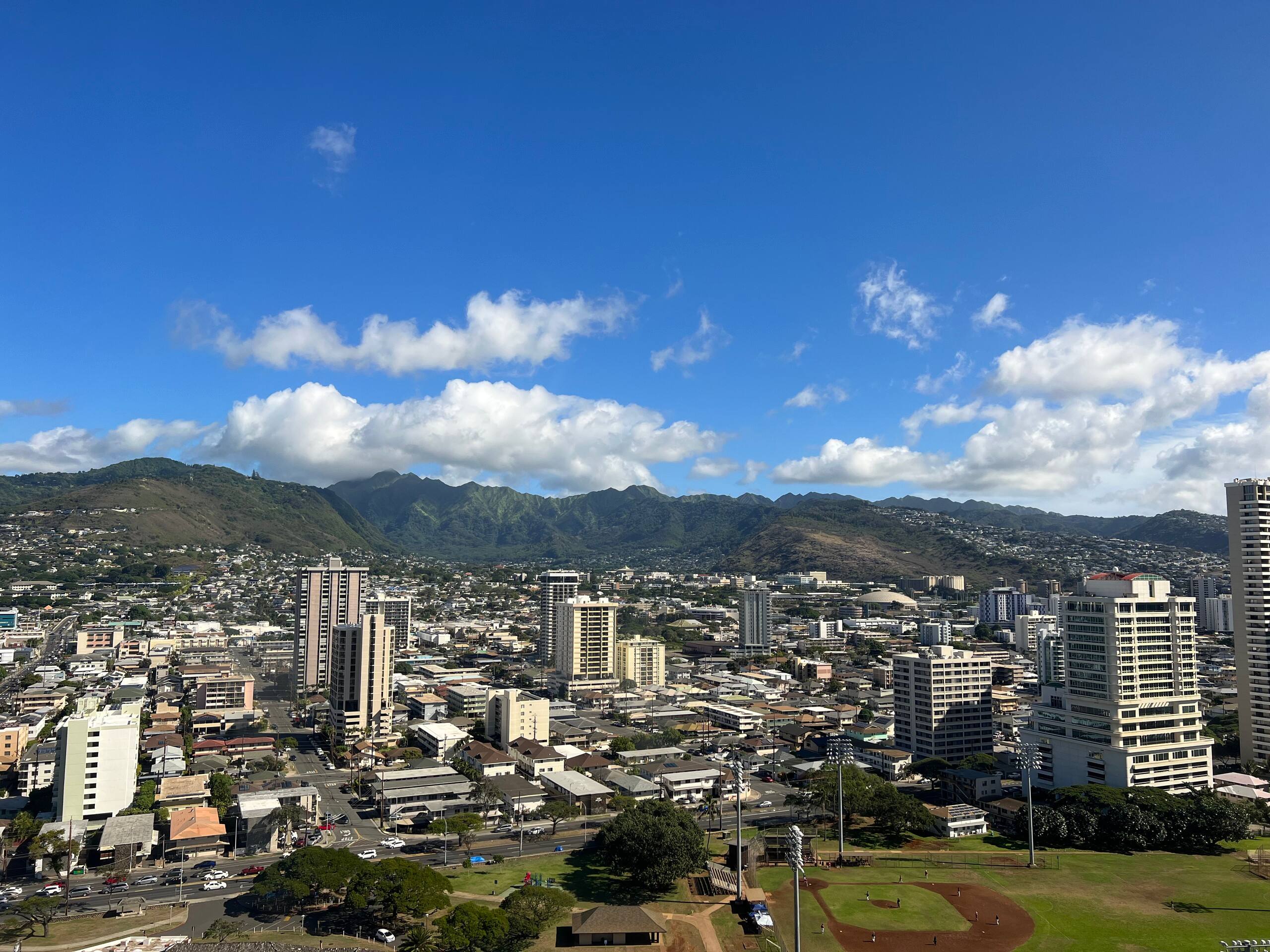 29th FL 2BR/2BA • Ocean & Diamond Head View - Image 37