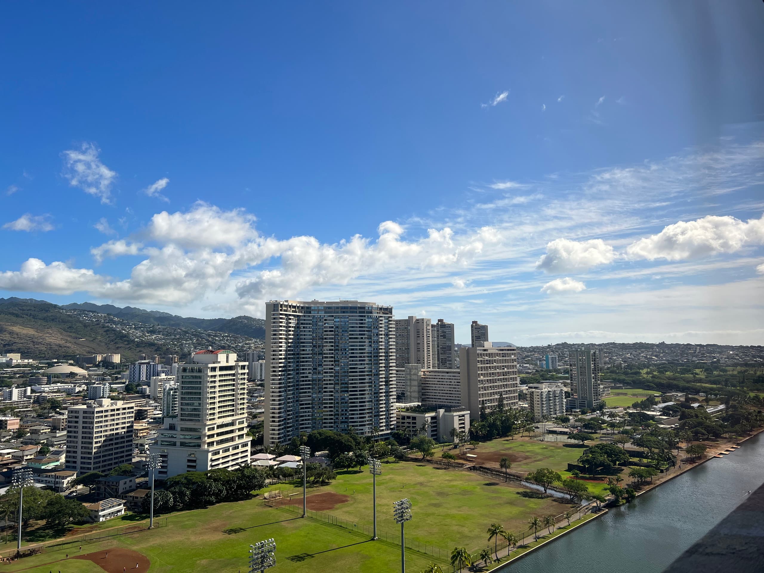 29th FL 2BR/2BA • Ocean & Diamond Head View - Image 36