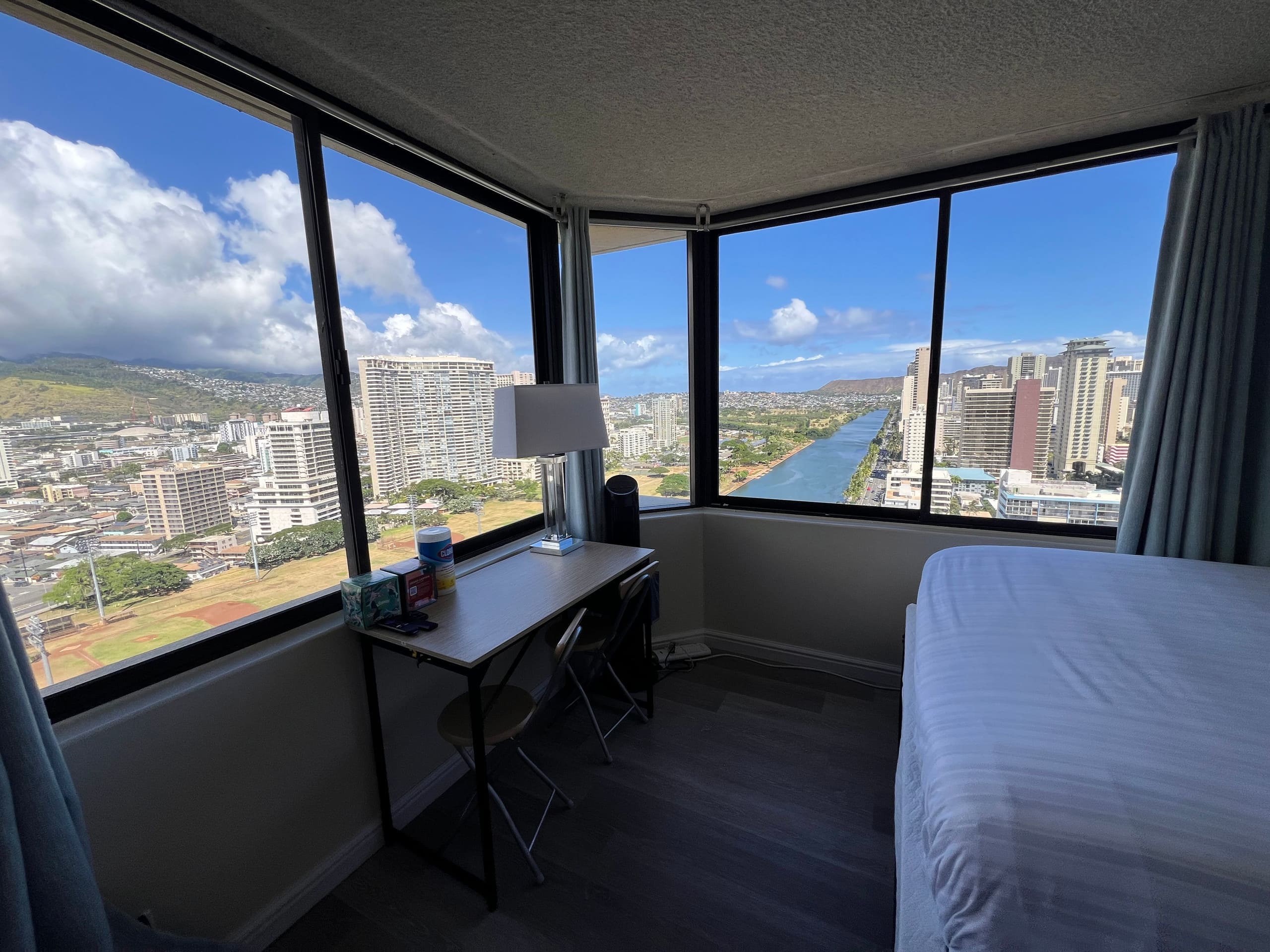 29th FL 2BR/2BA • Ocean & Diamond Head View - Image 18