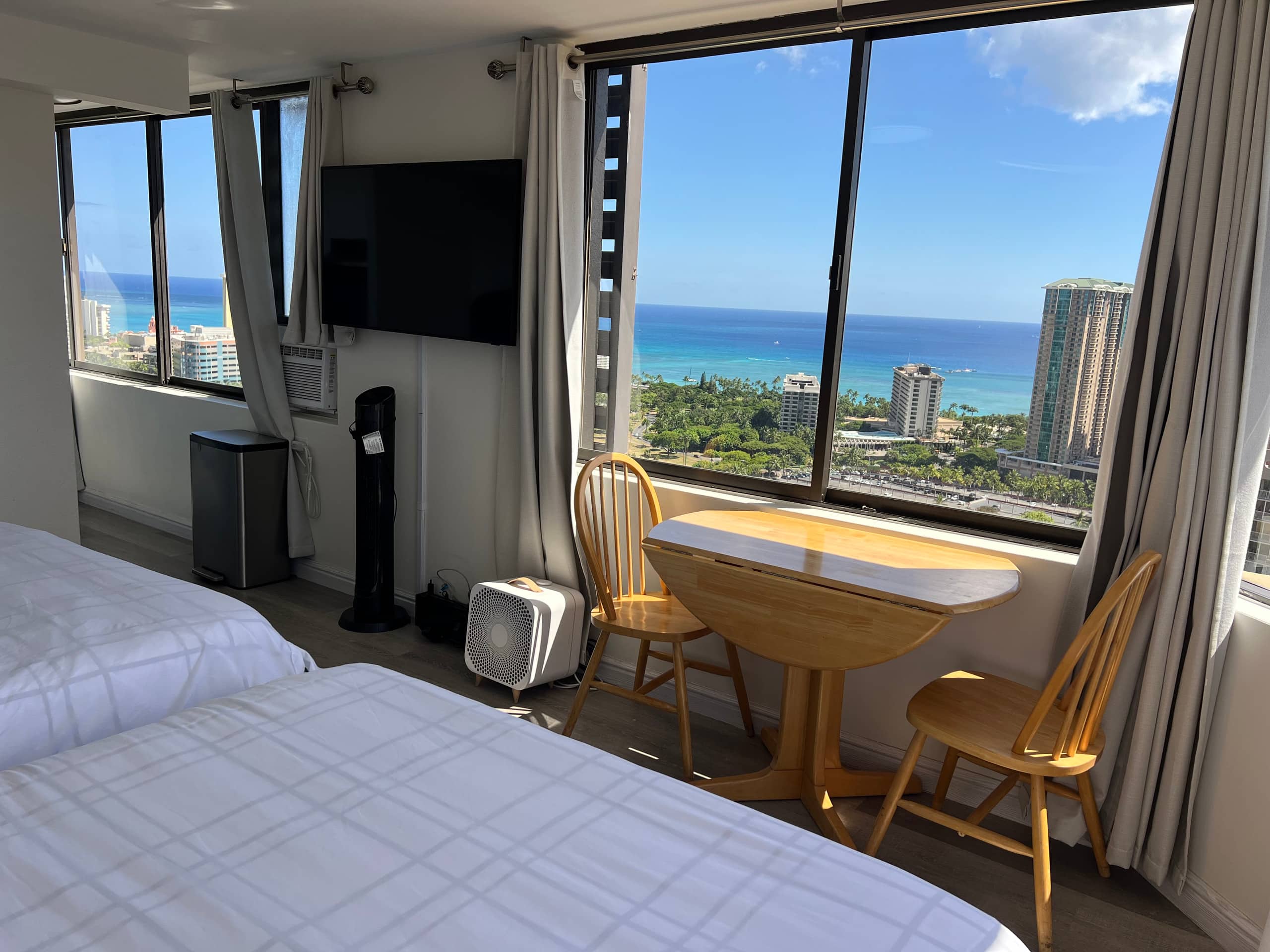 38th Floor Ocean View • Sleeps 6 • Corner Unit - Image 22