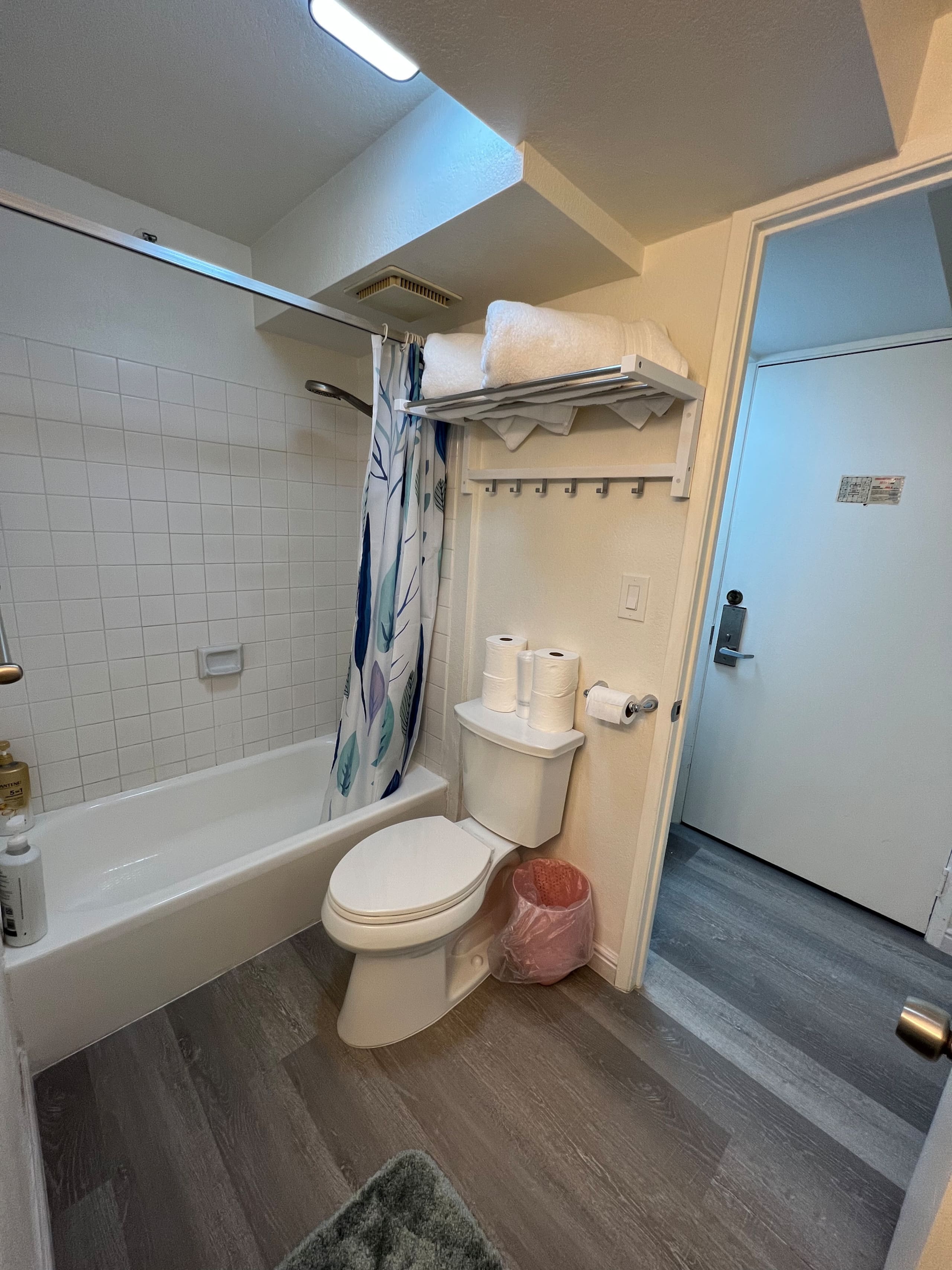 38th Floor Ocean View • Sleeps 6 • Corner Unit - Image 37