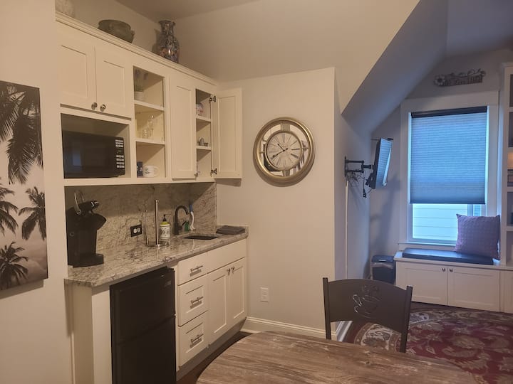 3 Bedroom Historic Roswell And Trails Retreat - Roswell, GA