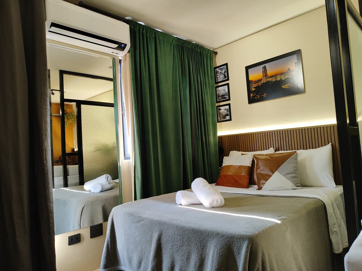 רובע מיזוג האוויר המודרני והשקט של אלכסה... פשוט תגידו "אלכסה, תדליקי מיזוג אוויר ".