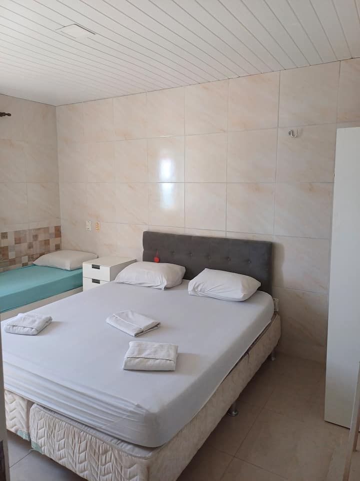 საძინებელი 1