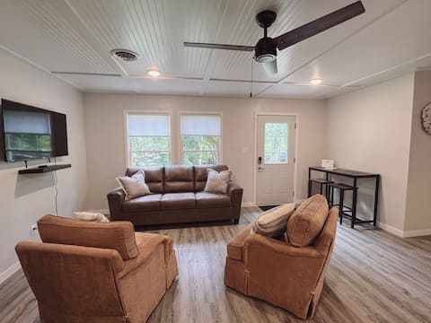 Miller Creek Cottage Near Shawnee/Pets Welcome