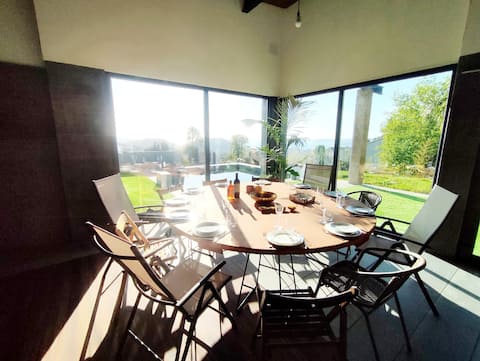 Top Airbnb: Heated swimming pool, Jacuzzi, in Marín