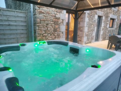 La Grange Wellness Cottage in Mont St Michel Bay