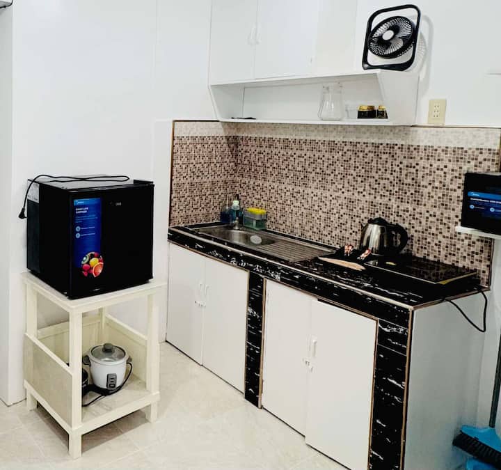 Urban Oasis Stays: Your Perfect 1br Tiny Home! - Bogo City