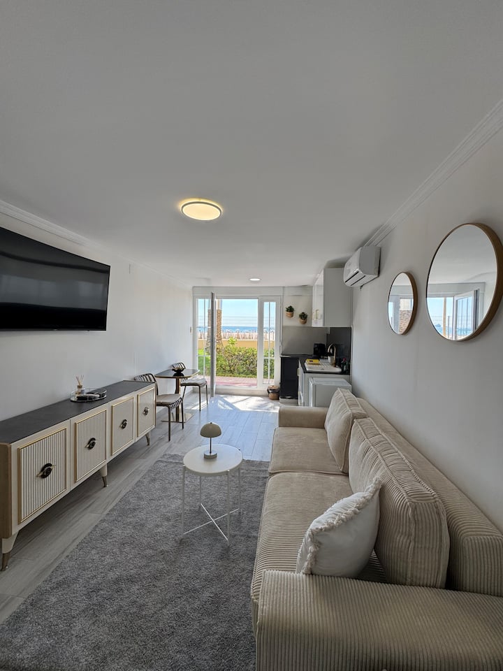 Seaview Chic Apartment La Pineda - La Pineda