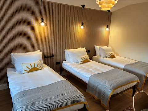 Riverside Loft (group accommodation)