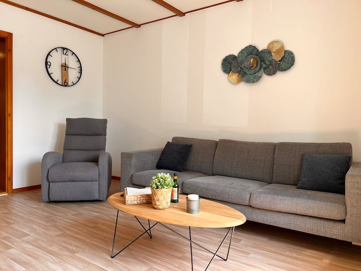 City Center View Apartment 1 - Wilderswil