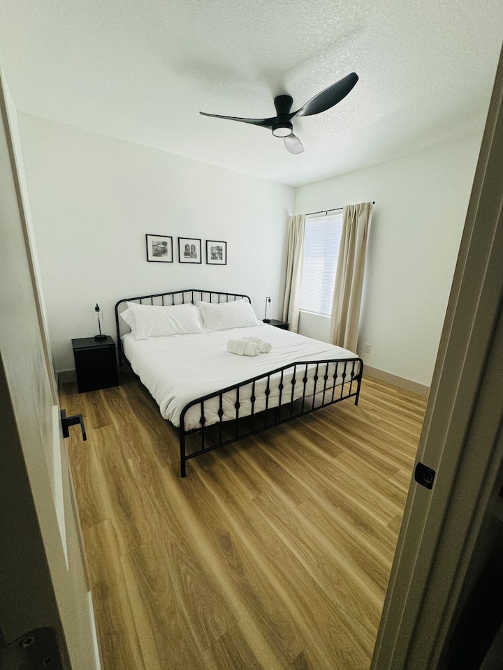 Спалня с двойно легло