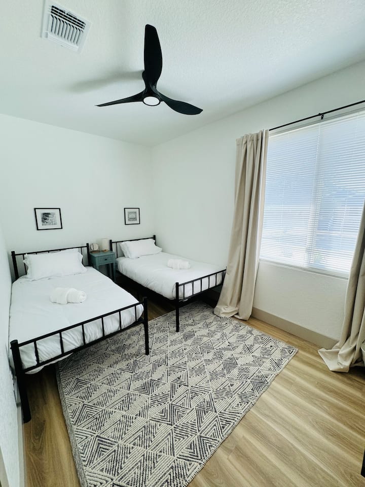 Двойна спалня