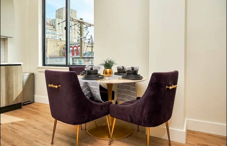 Luxury 2bd/2bth 15-20 min to Manhattan gallery image 4