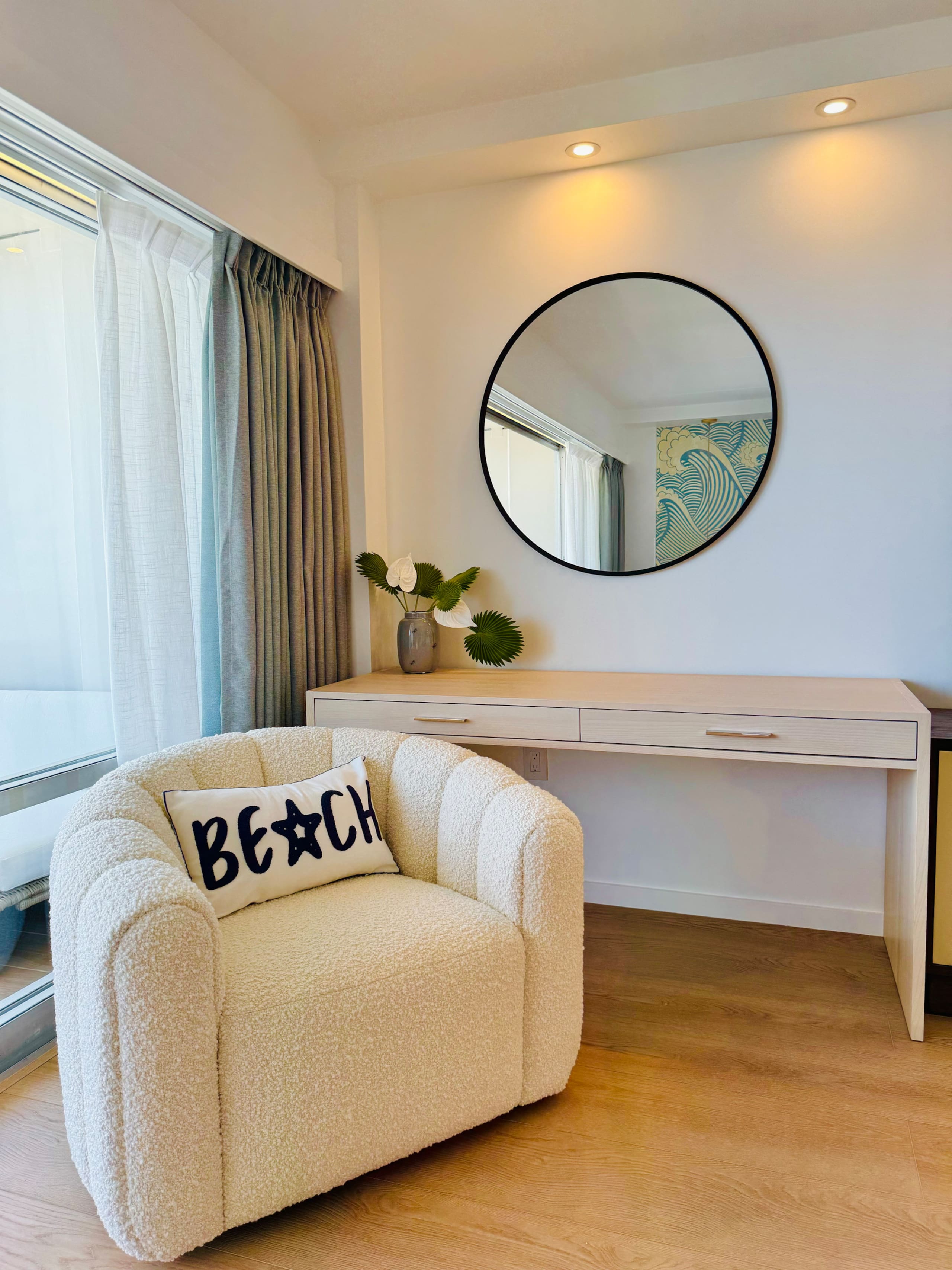 Condo in Honolulu · ★4.97 · 1 bedroom · 2 beds · 1 private bath - Image 17