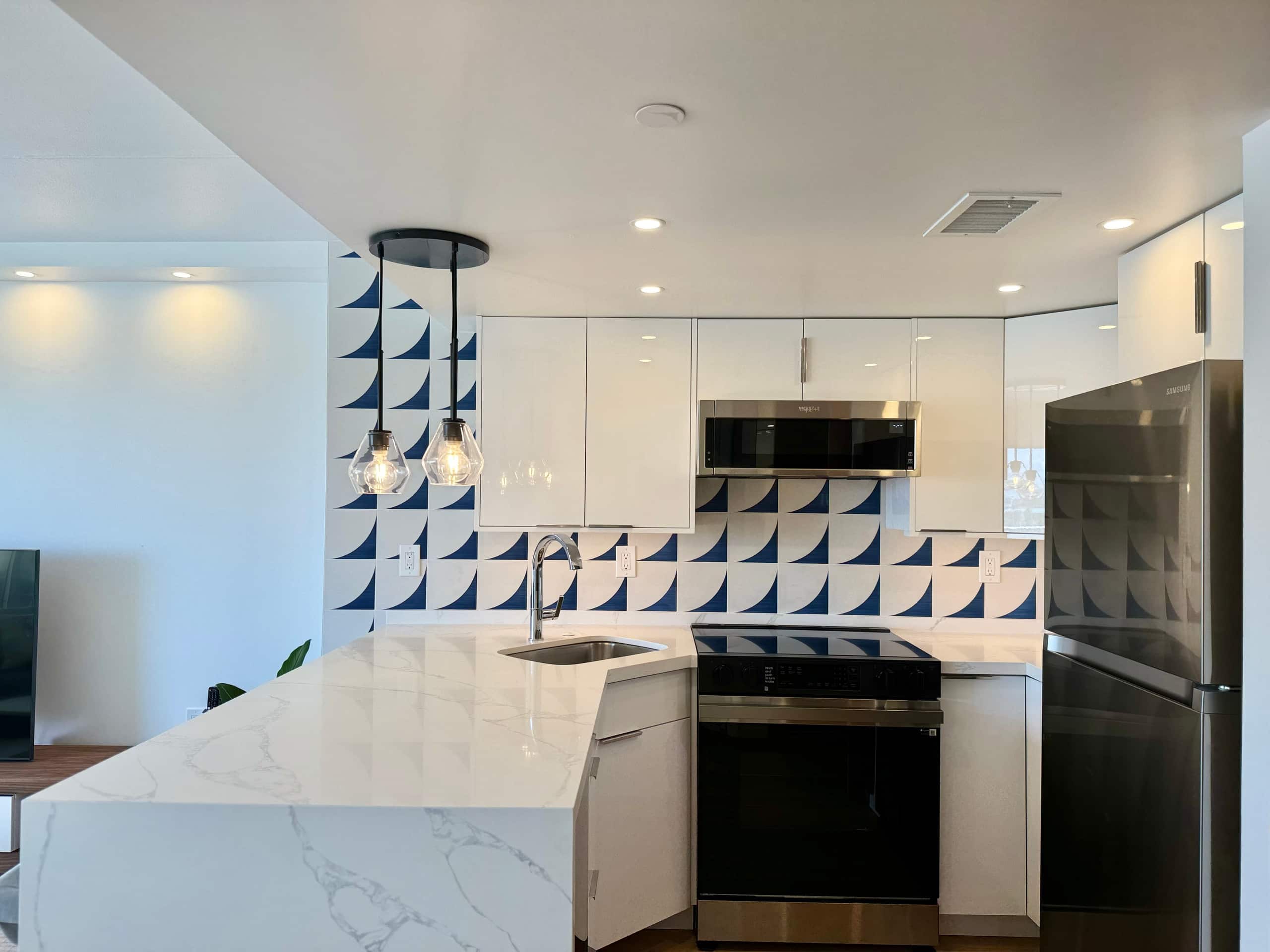 Condo in Honolulu · ★4.88 · 1 bedroom · 3 beds · 1 private bath - Image 33