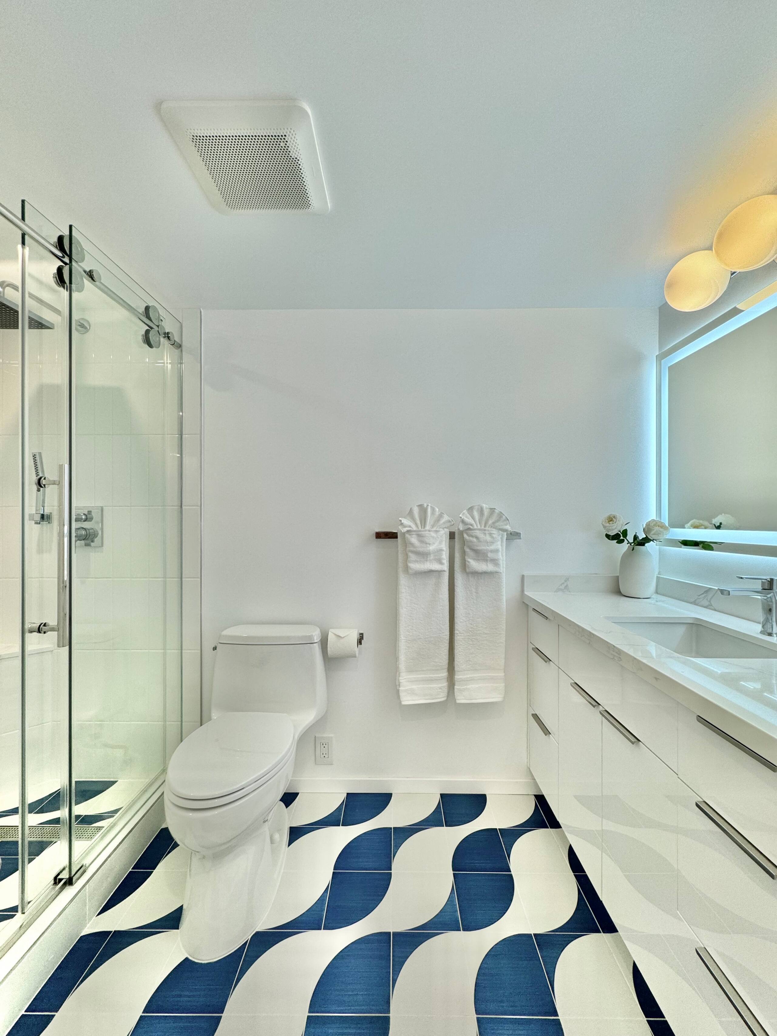 Condo in Honolulu · ★4.88 · 1 bedroom · 3 beds · 1 private bath - Image 34