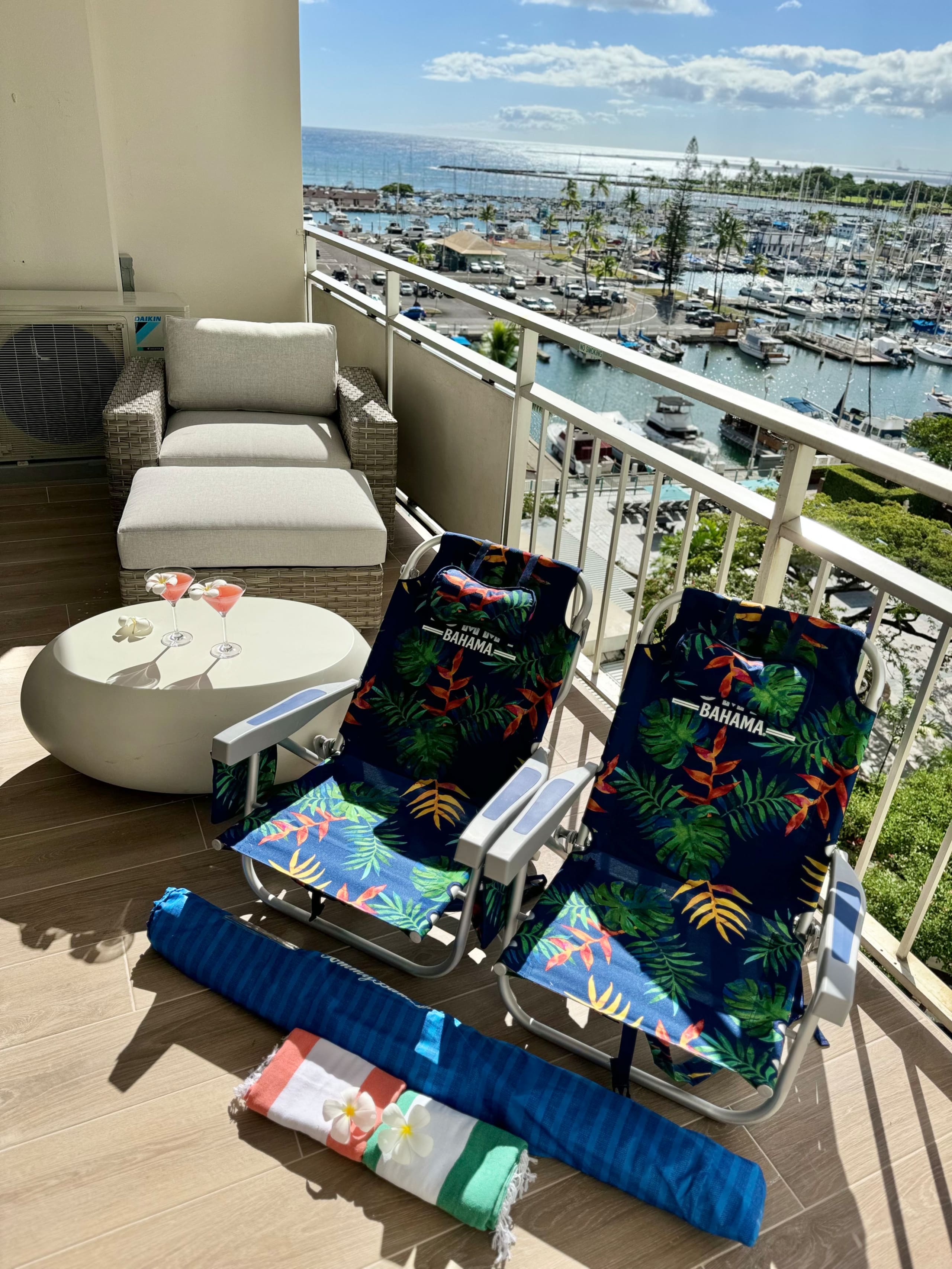 Condo in Honolulu · ★4.88 · 1 bedroom · 3 beds · 1 private bath - Image 47