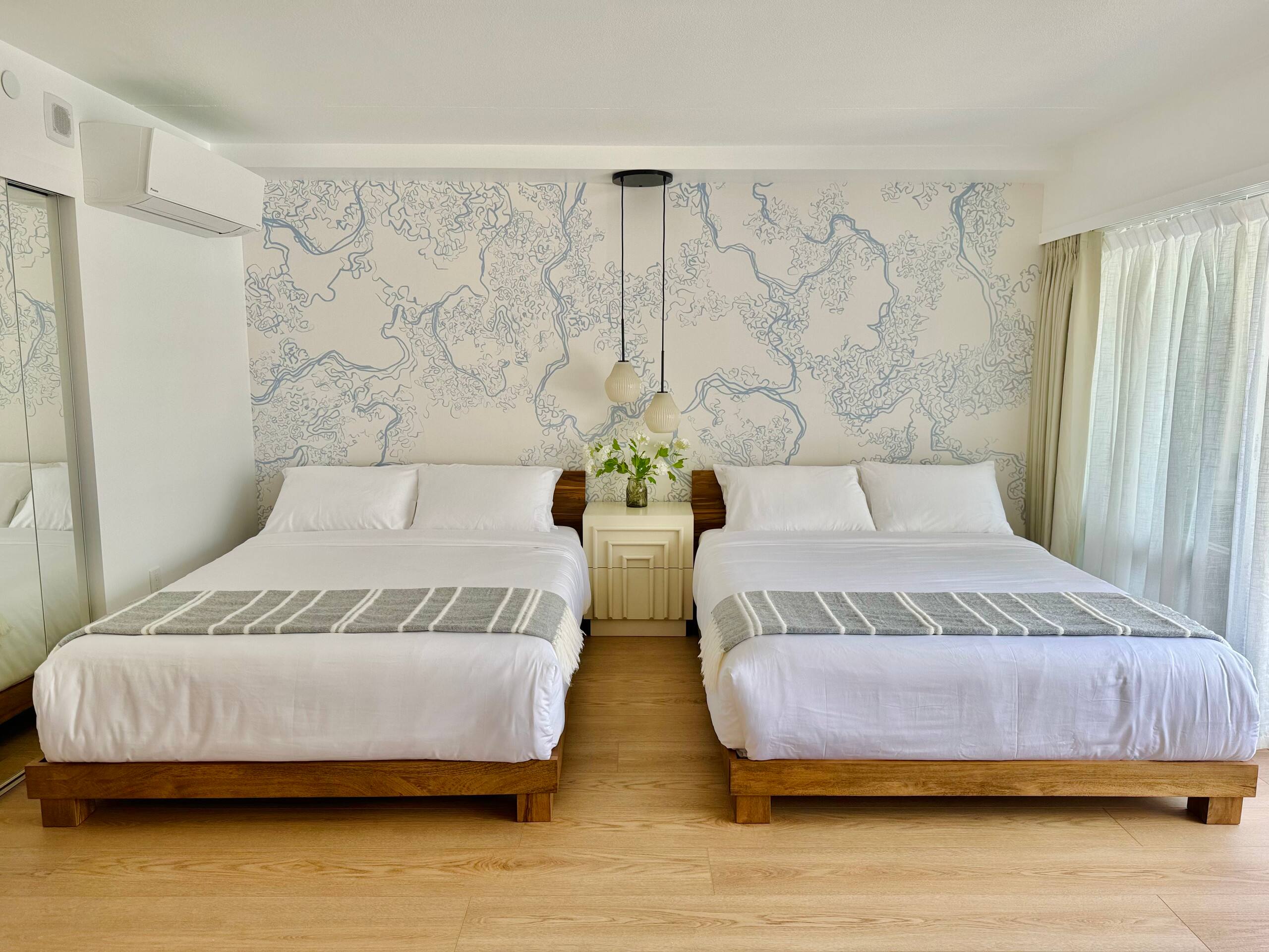 Condo in Honolulu · ★4.88 · 1 bedroom · 3 beds · 1 private bath - Image 16