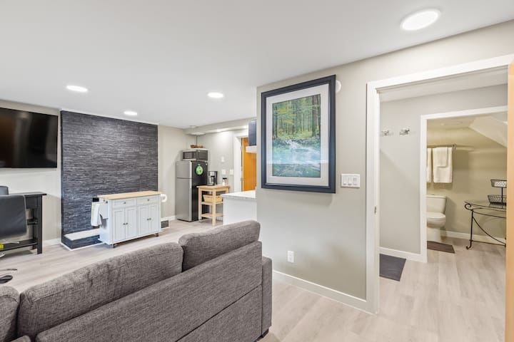 1.5 Blk 2 Kel Gen Hosp Pets Ouc Beaches Dwntwn Ylw - Kelowna