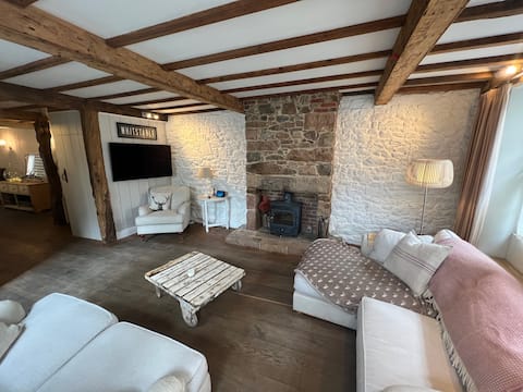 Beautiful historic cottage