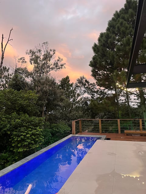 Paradise in Rancho Queimado with heated pool