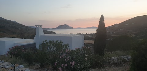 Villa Handras-Ulivo, by Amorgos Holiday Homes