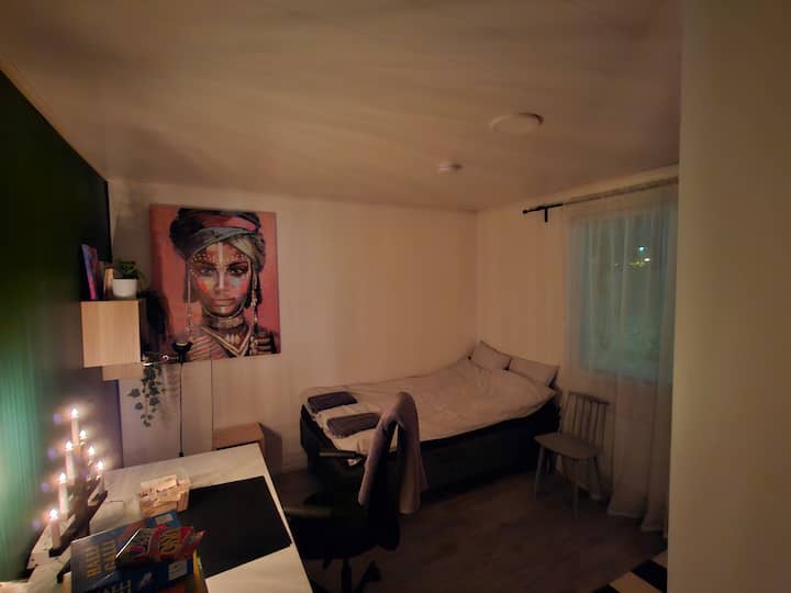 Kitanda cha ubora wa juu cha sentimita 120 kwa ajili ya kulala vizuri usiku.