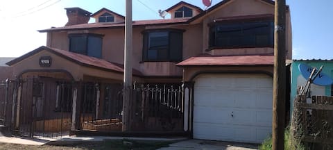Airbnb Regina. Very large comfortable house with climate control