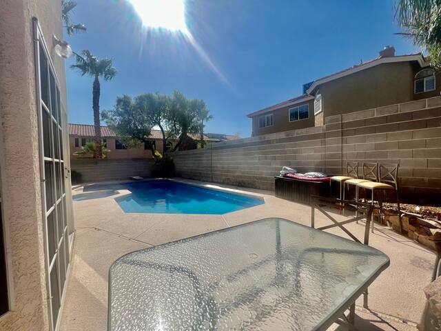 Northern Comfort gallery image 2