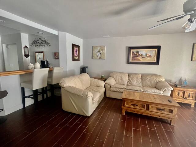 Northern Comfort gallery image 3