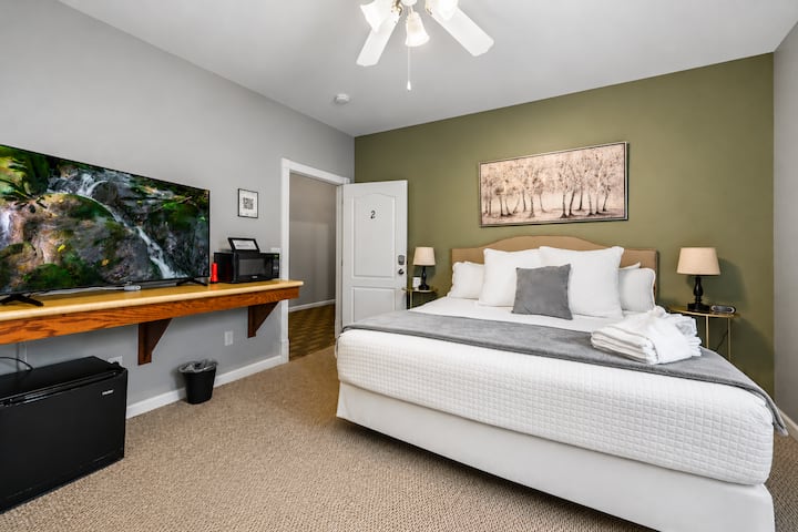 *Box Car*downtown Blue Ridge|southern Charm Suites - Blue Ridge, GA