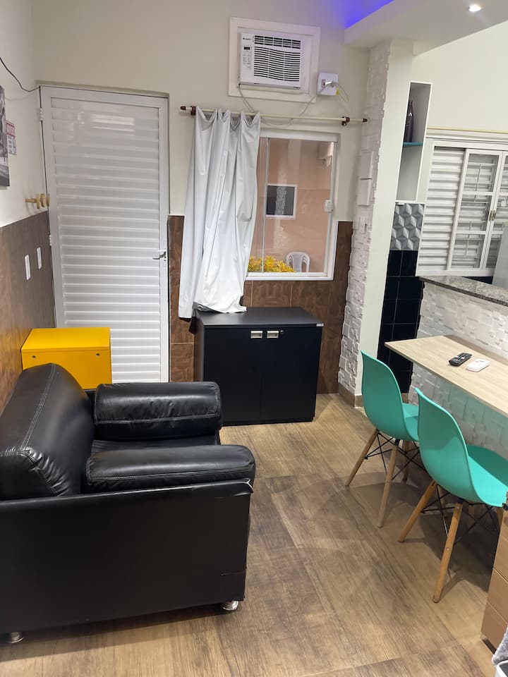 Micro House Shopping/unig, Ar, Wi-fi, Tv Kitchen - Nova Iguaçu