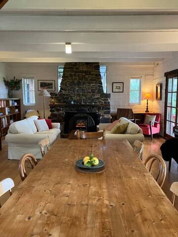 Character bush retreat gallery image 3