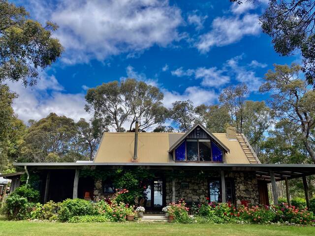 Character bush retreat gallery image 2