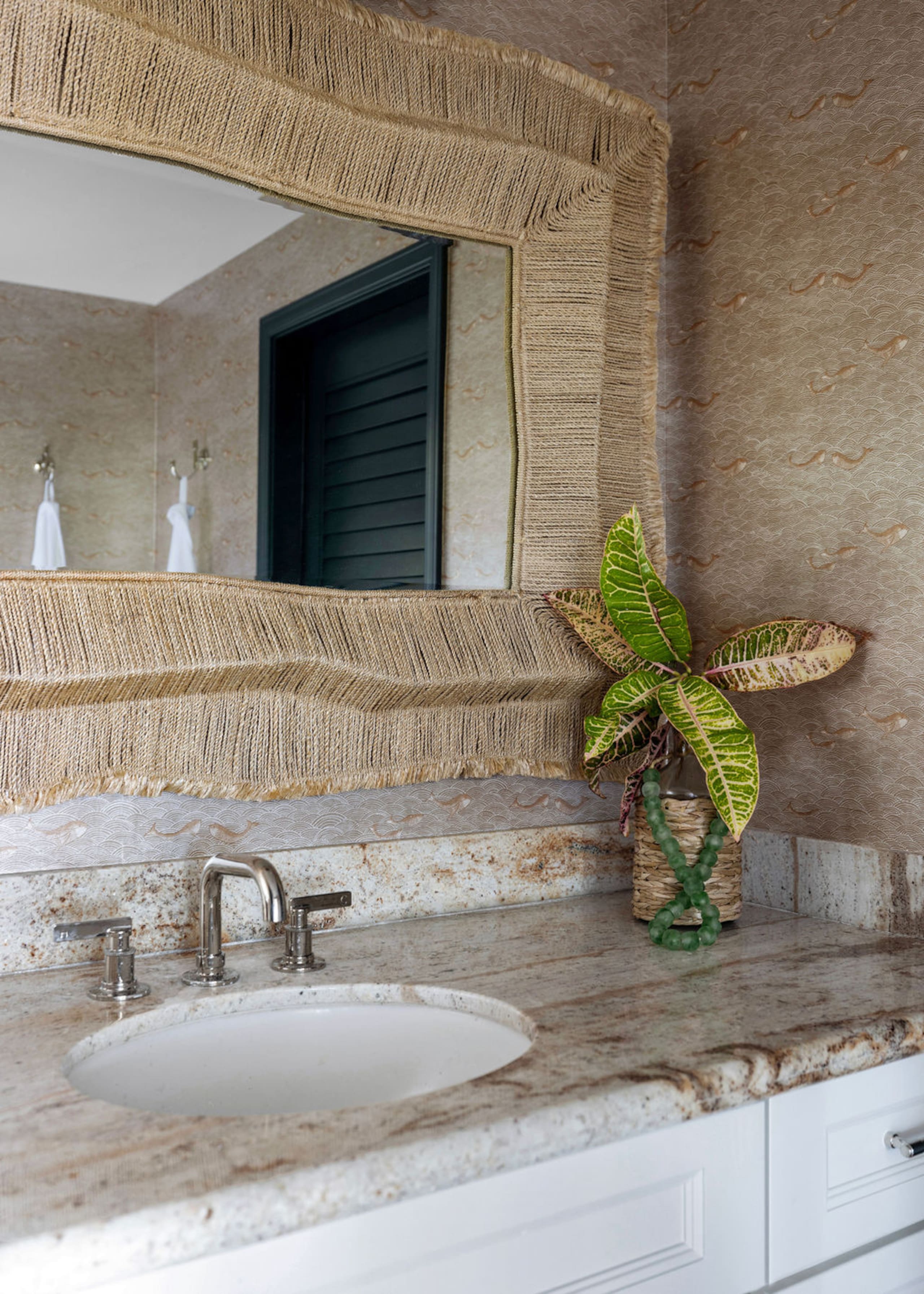 Condo in Lahaina · ★4.96 · 2 bedrooms · 4 beds · 2 private baths - Image 32