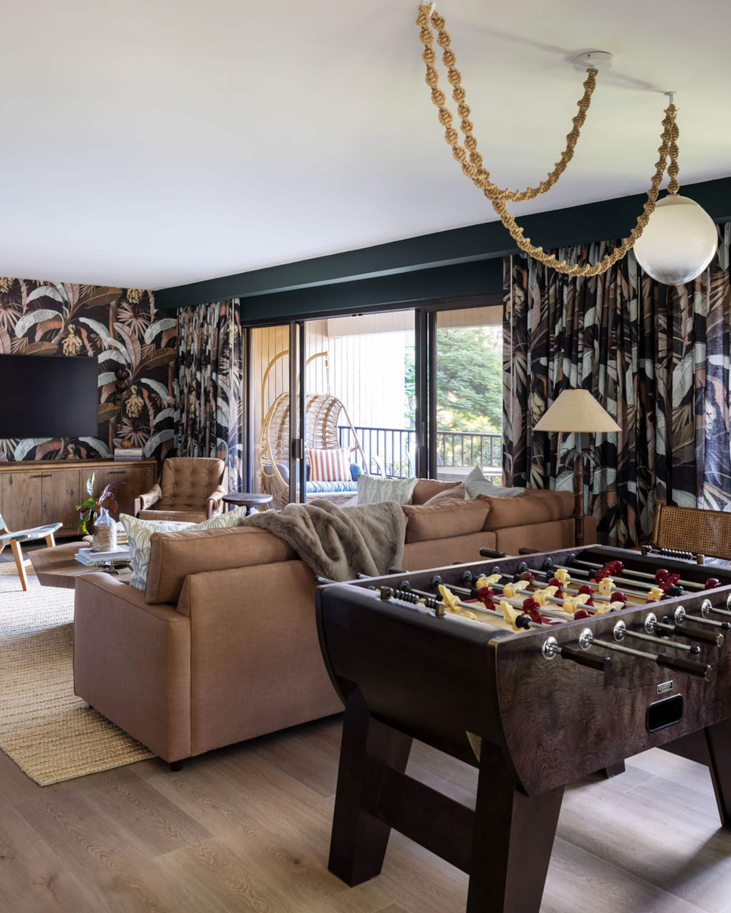 Condo in Lahaina · ★4.96 · 2 bedrooms · 4 beds · 2 private baths - Image 5