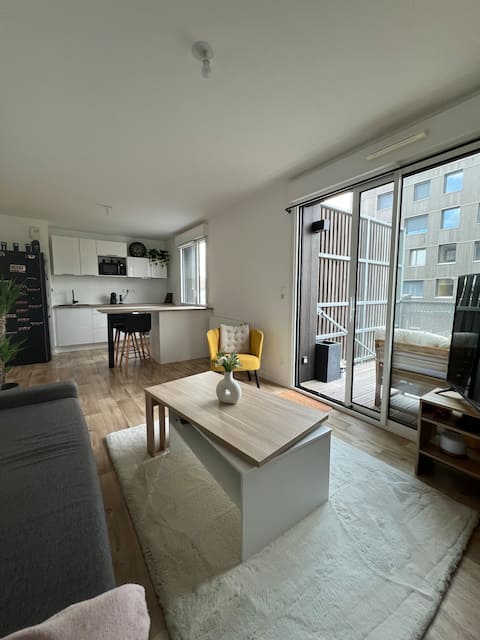 Popular Airbnb listing: New 2-room apartment in Nantes Erdre