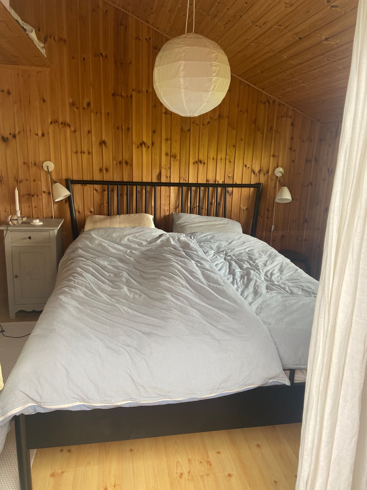 غرفة النوم 1