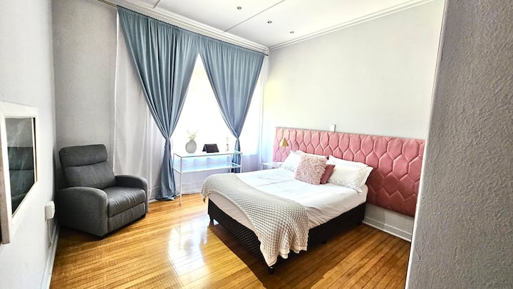 غرفة النوم 1