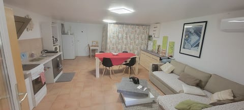 Top Airbnb: the oaks of the lake in Saint Saturnin Lès Apt