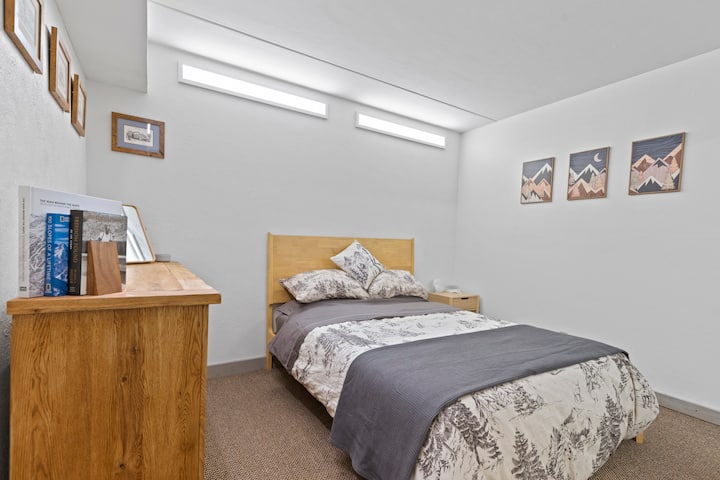 Schlafzimmer 2