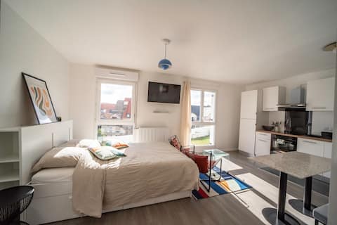 POP 92 Suite near train station/Stade de France/Parking