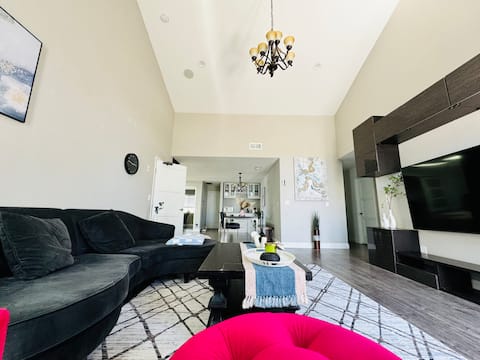 5B/3b House High Ceiling w/ Office&Baby Loft Room